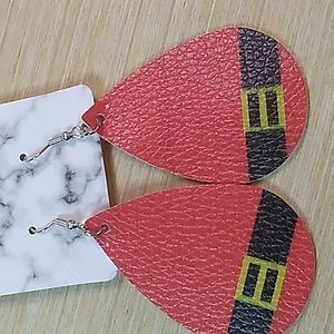 1.5 x 3 inches punched fake leather Christmas Santa w Belt